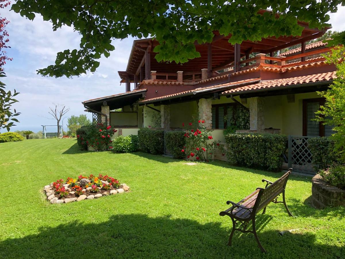 Casa Vacanze Patrizia Montefiore dellʼAso Exteriör bild